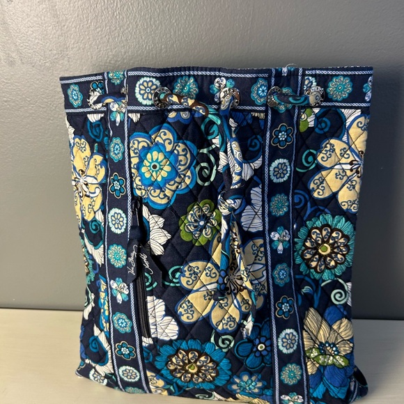 Vera Bradley Mod Blue Floral 100% Quilted Cotton Drawstring Backpack Bag Large - Picture 9 of 9